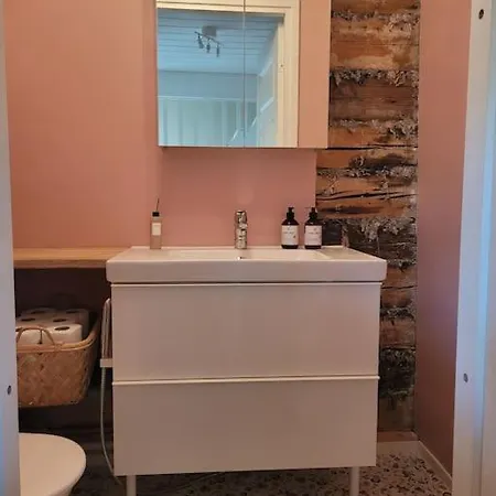 Upea Solliden, 3mh, Poreallas Ja P-paikkoja Villa Espoo