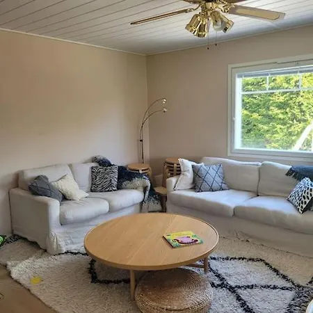 Villa Upea Solliden, 3mh, Poreallas Ja P-paikkoja