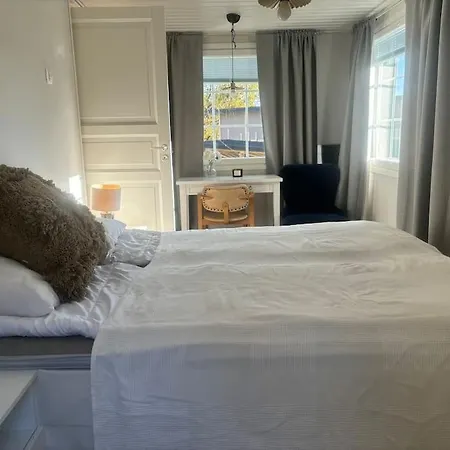 Upea Solliden, 3mh, Poreallas Ja P-paikkoja Espoo