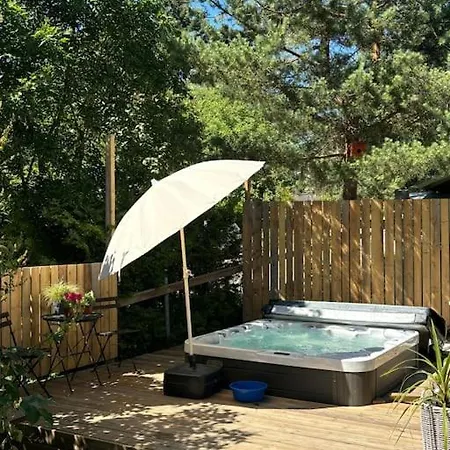 Upea Solliden, 3mh, Poreallas Ja P-paikkoja