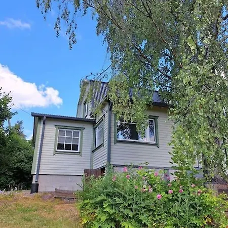 Vila Upea Solliden, 3mh, Poreallas Ja P-paikkoja *